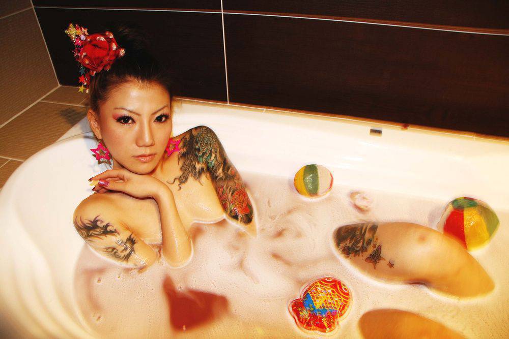 Image Hosted by UploadHouse.com