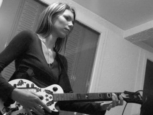 Dziewczyny i Guitar Hero 9