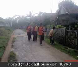 Image Hosted by UploadHouse.com