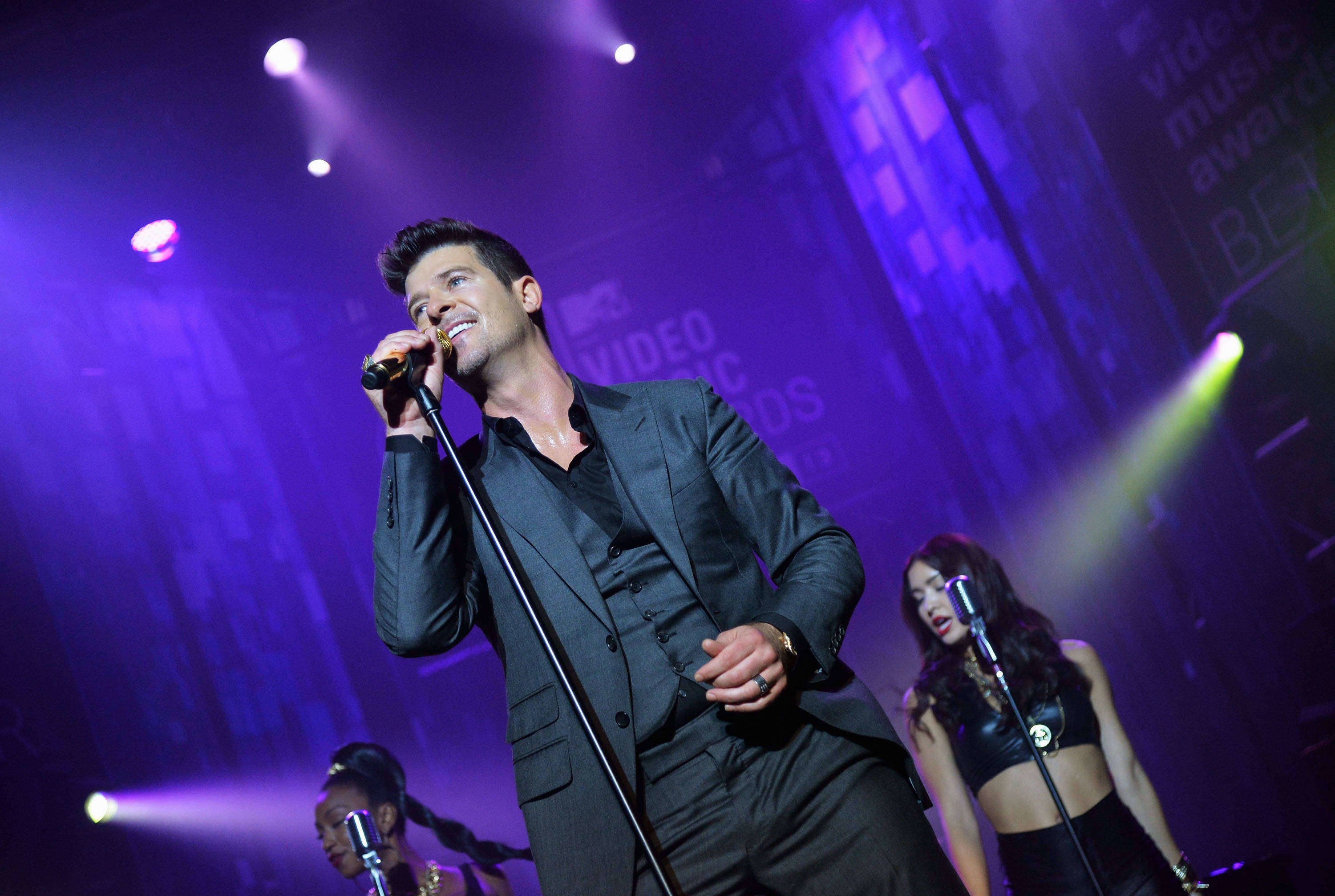 Robin Thicke Confirmed For Jazz Fest Appearance